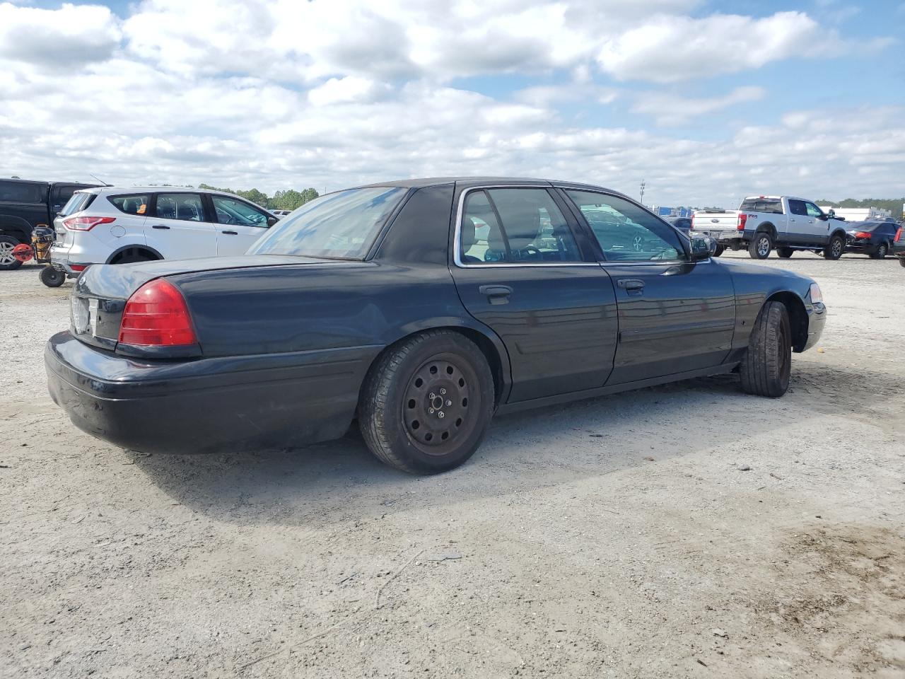 FORD CROWN VICTORIA POLICE INTERCEPTOR