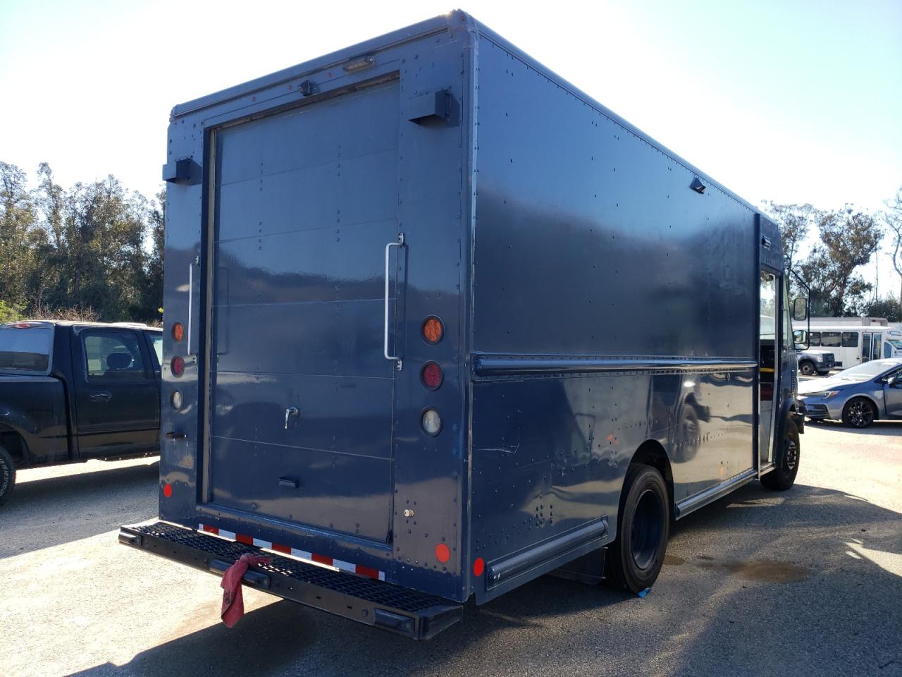 Lot #3305474099 2020 FORD F59