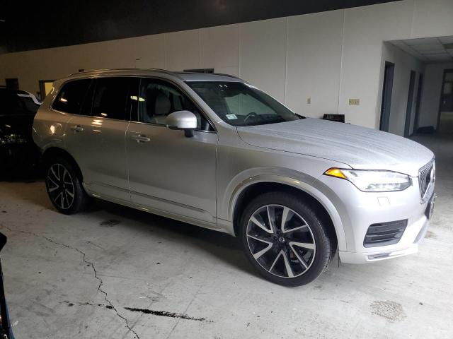 2022 VOLVO XC90 T6 MOMENTUM - YV4A22PKXN1809604