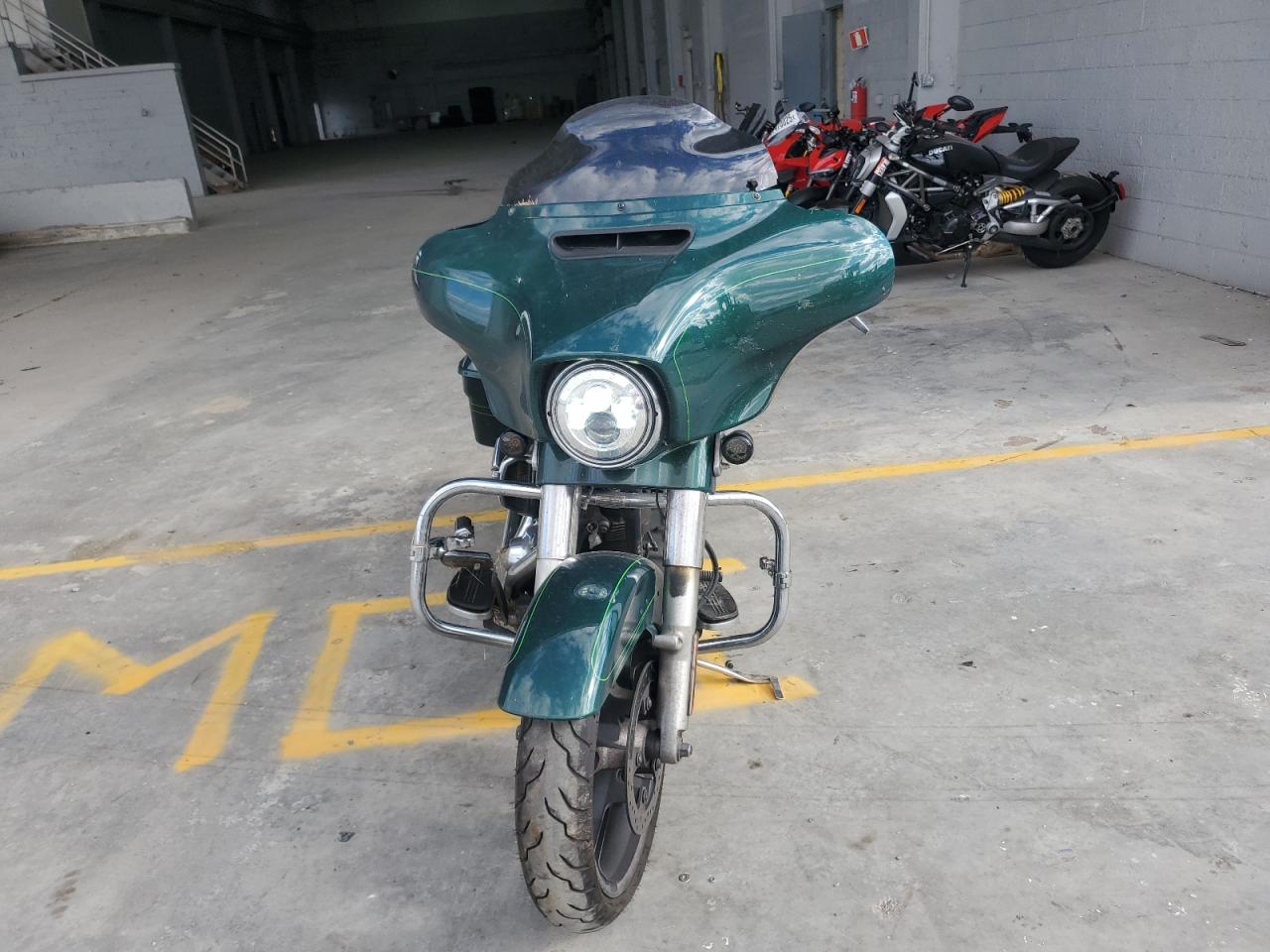 Lot #3301846373 2015 HARLEY-DAVIDSON FLHXS STRE