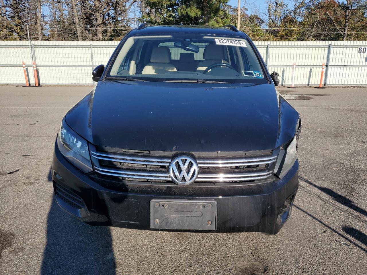 VOLKSWAGEN TIGUAN S