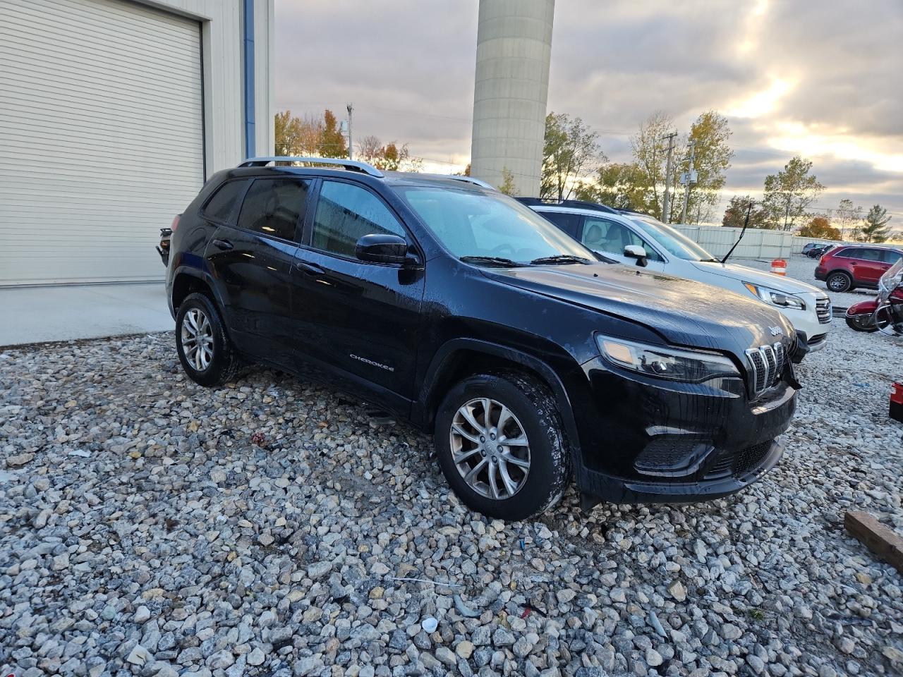 JEEP GRAND CHEROKEE LATITUDE