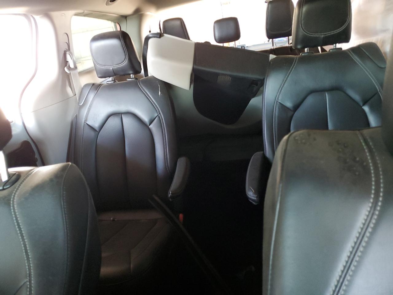 CHRYSLER PACIFICA TOURING L