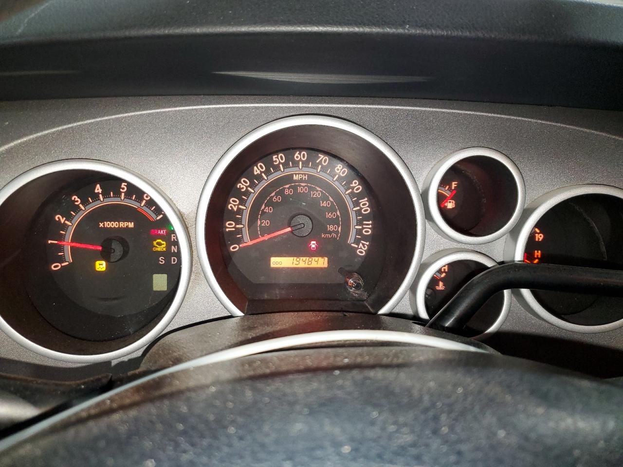 TOYOTA TUNDRA DOUBLE CAB SR5