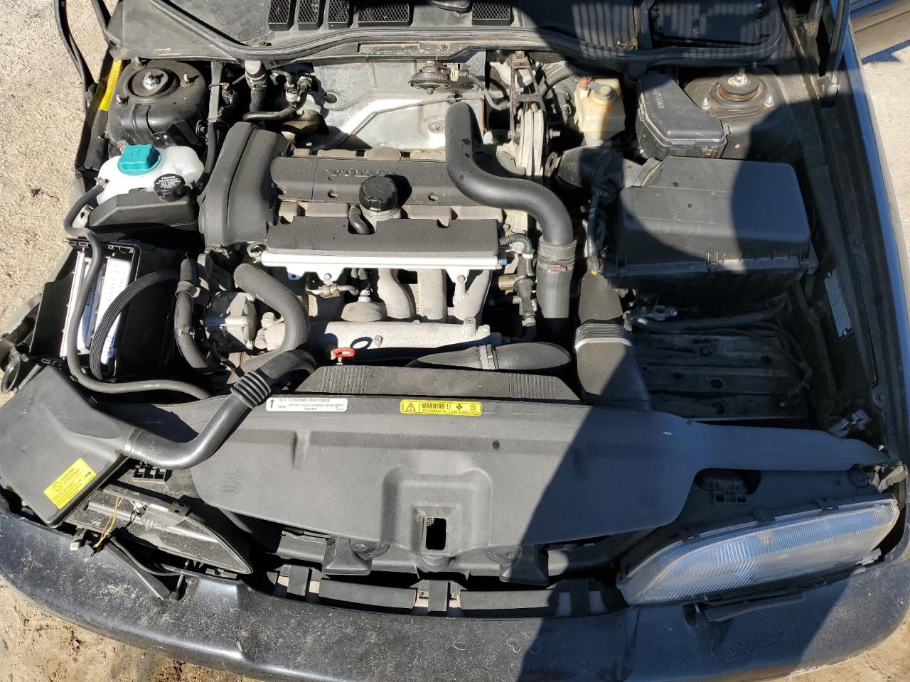 Lot #3280390992 2002 VOLVO C70