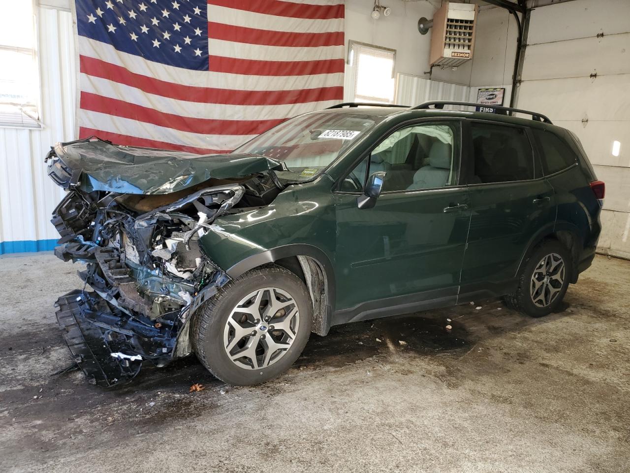 SUBARU FORESTER PREMIUM