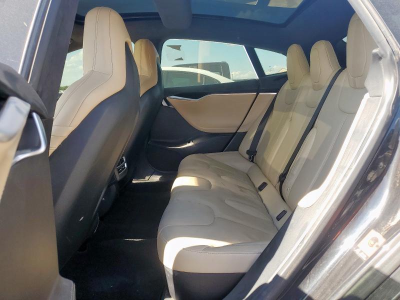 2016 TESLA MODEL S 5YJSA1E16GF123925