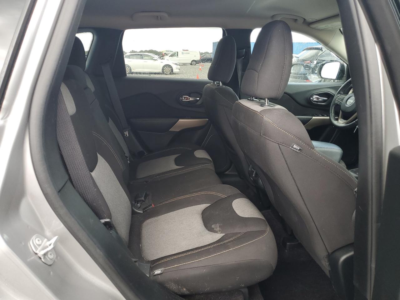 JEEP GRAND CHEROKEE LATITUDE