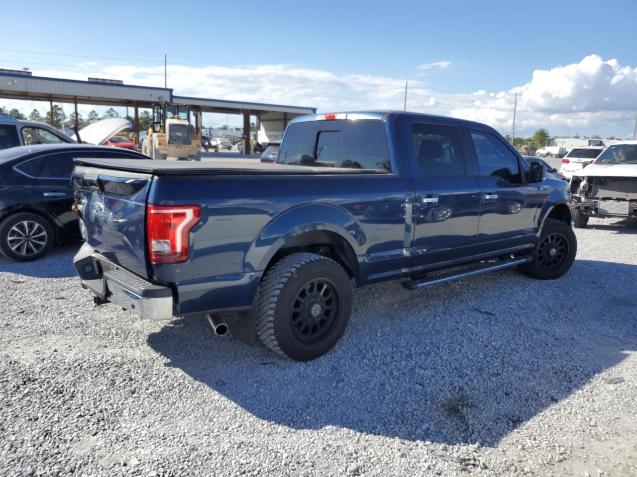 FORD F-150 SUPERCREW