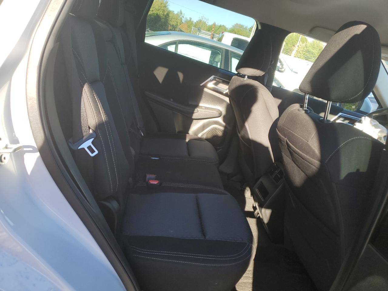 MITSUBISHI OUTLANDER ES