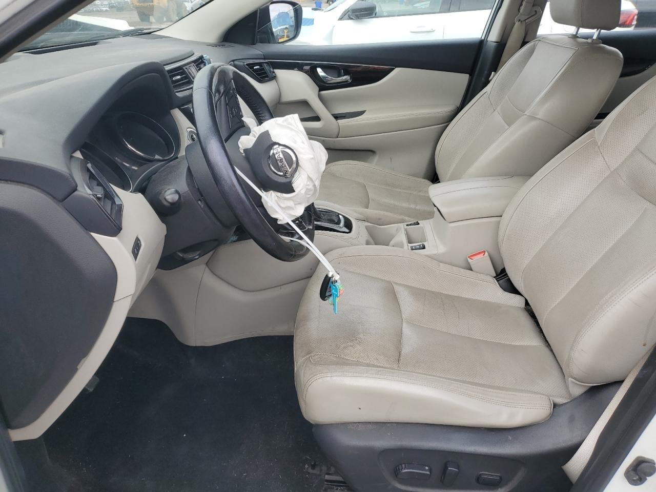 NISSAN ROGUE SPORT S