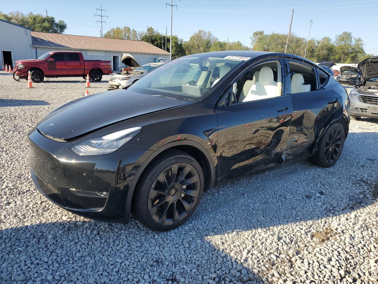 TESLA MODEL Y