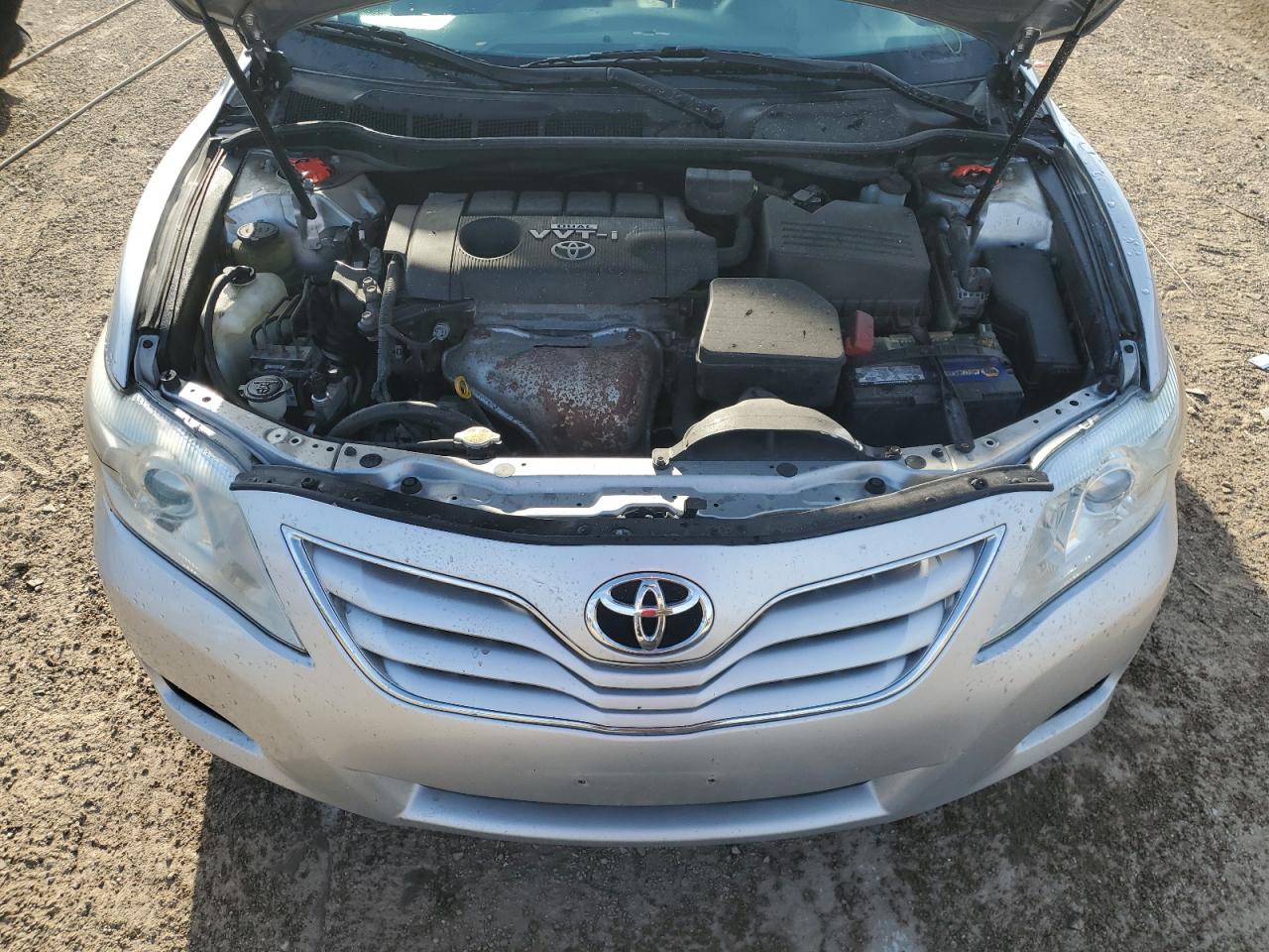 TOYOTA CAMRY BASE