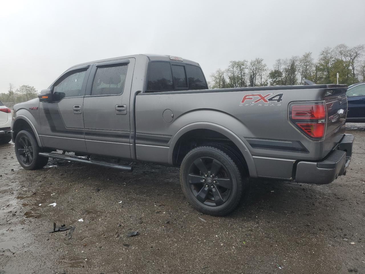 FORD F-150 SUPERCREW