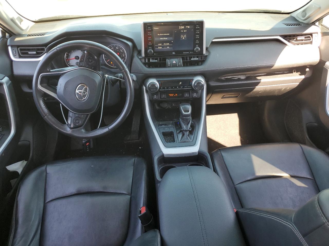 TOYOTA RAV4 XLE PREMIUM