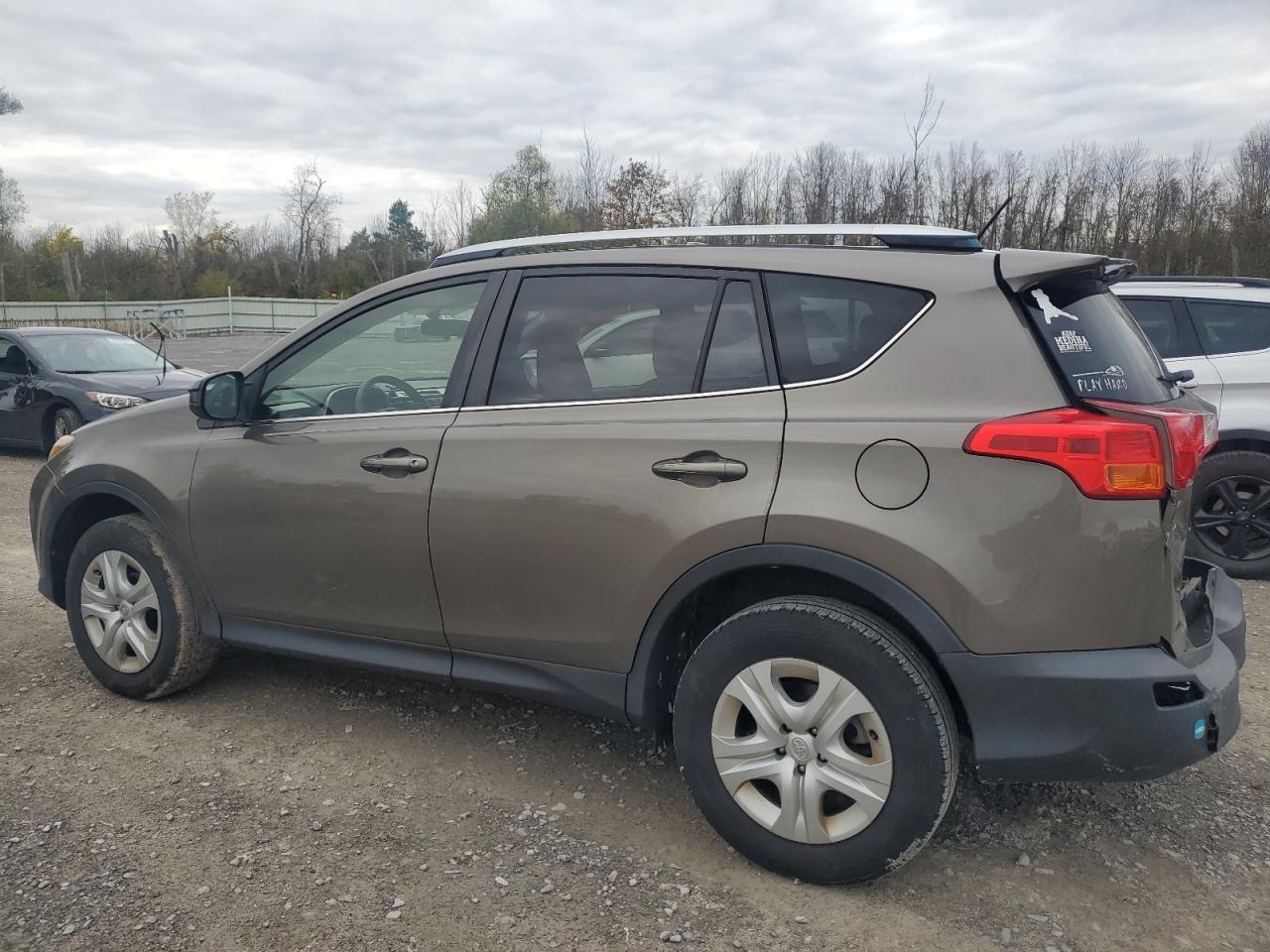 TOYOTA RAV4 LE