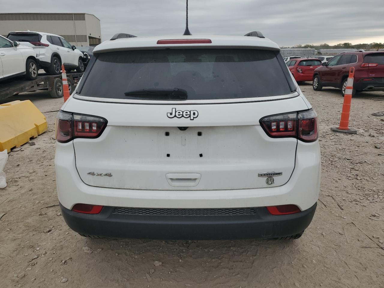 JEEP COMPASS LATITUDE