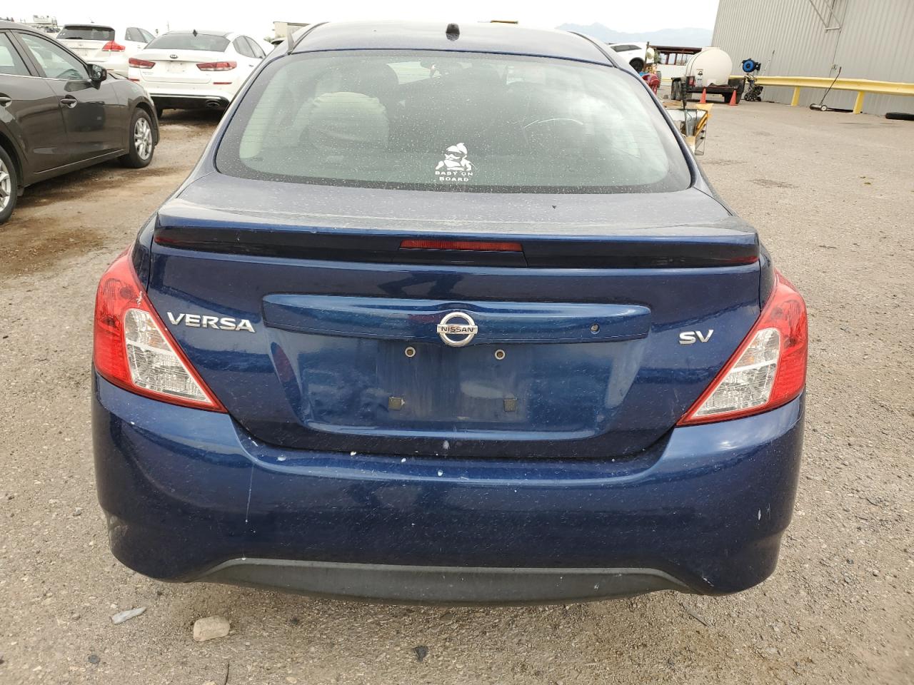 NISSAN VERSA S
