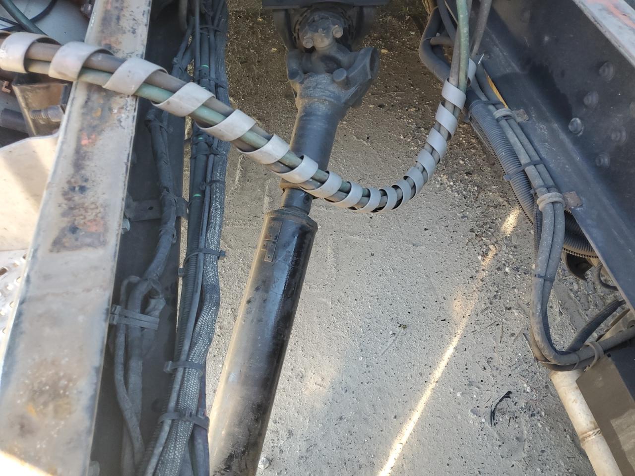 Lot #3301834450 2020 MACK ANTHEM