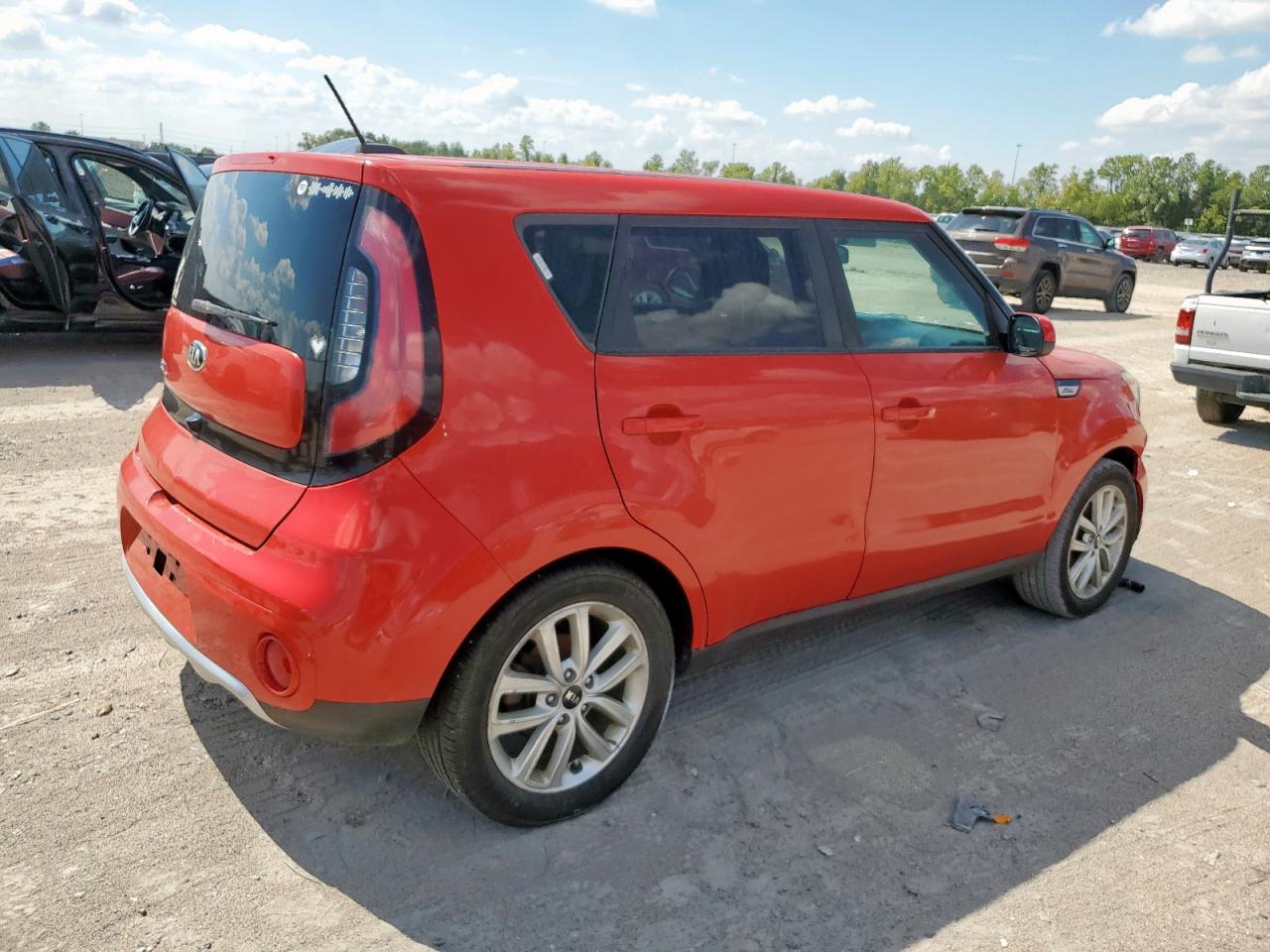 KIA SOUL +