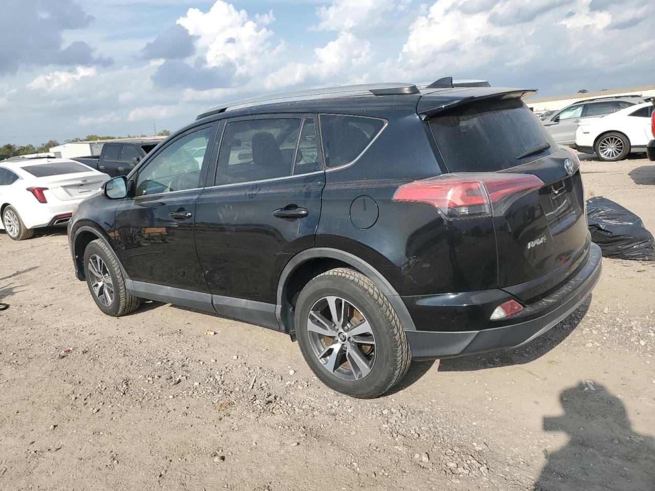 TOYOTA RAV4 XLE