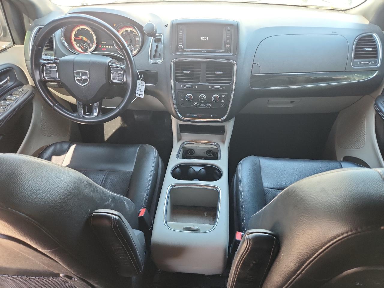 Lot #3311858187 2019 DODGE GRAND CARA