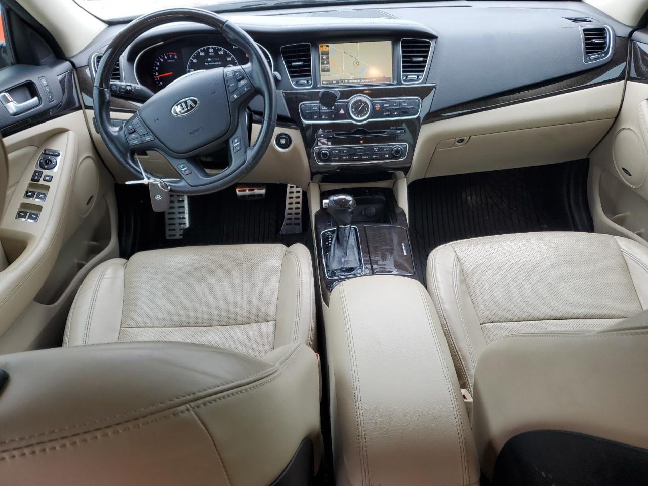 KIA CADENZA PREMIUM