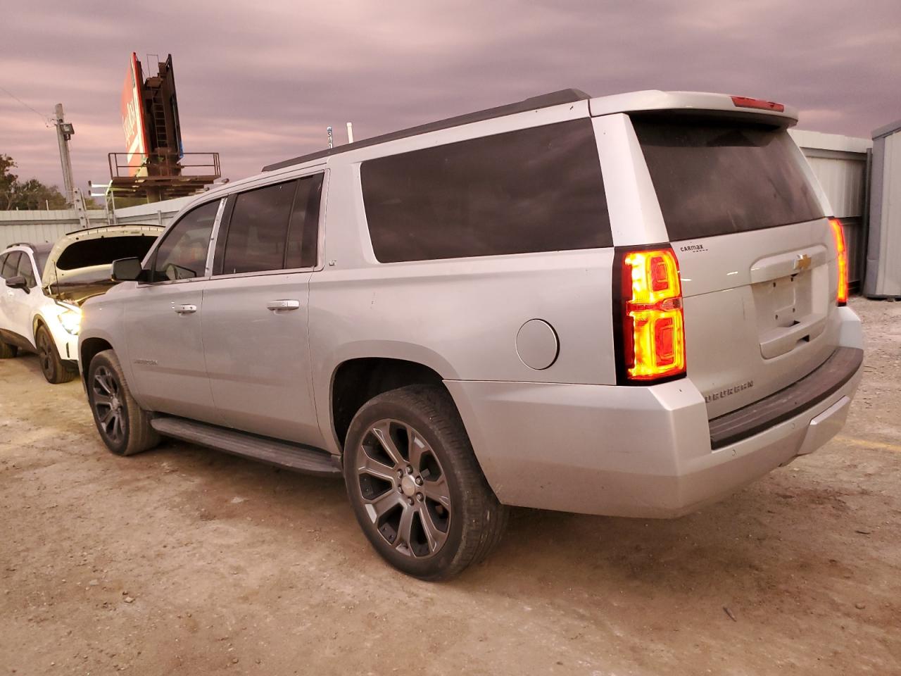 CHEVROLET SUBURBAN K1500 LT