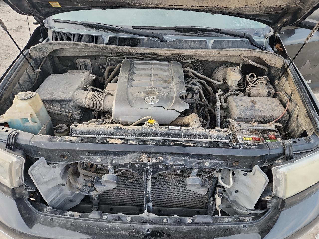 TOYOTA TUNDRA DOUBLE CAB SR5