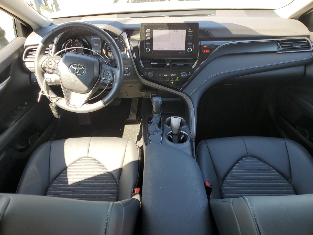 TOYOTA CAMRY SE NIGHT SHADE