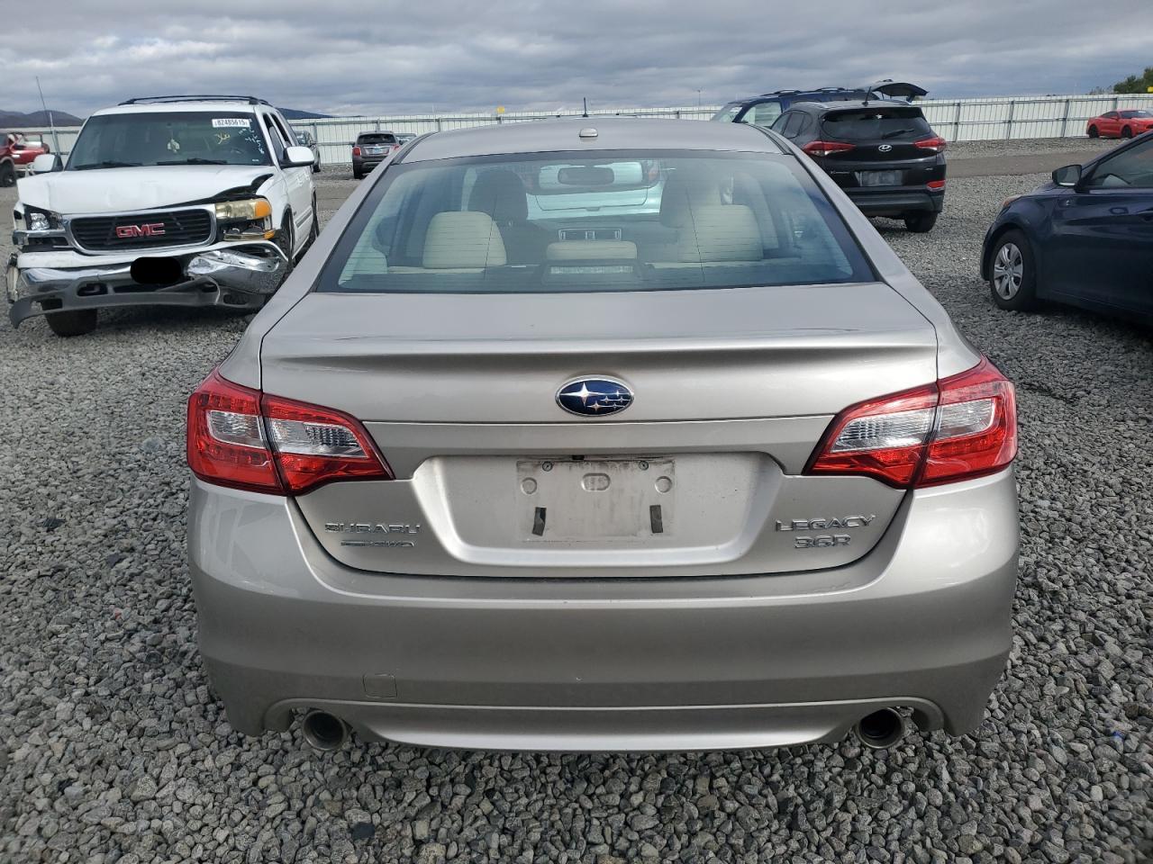 SUBARU LEGACY 3.6R LIMITED