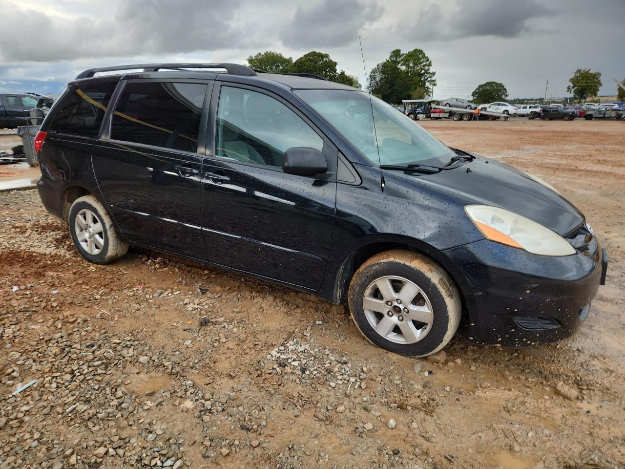 Lot #3276399695 2008 TOYOTA SIENNA CE