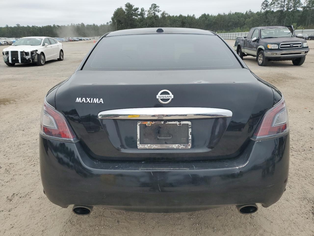 NISSAN MAXIMA S