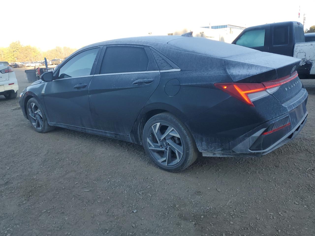 HYUNDAI ELANTRA LUXURY