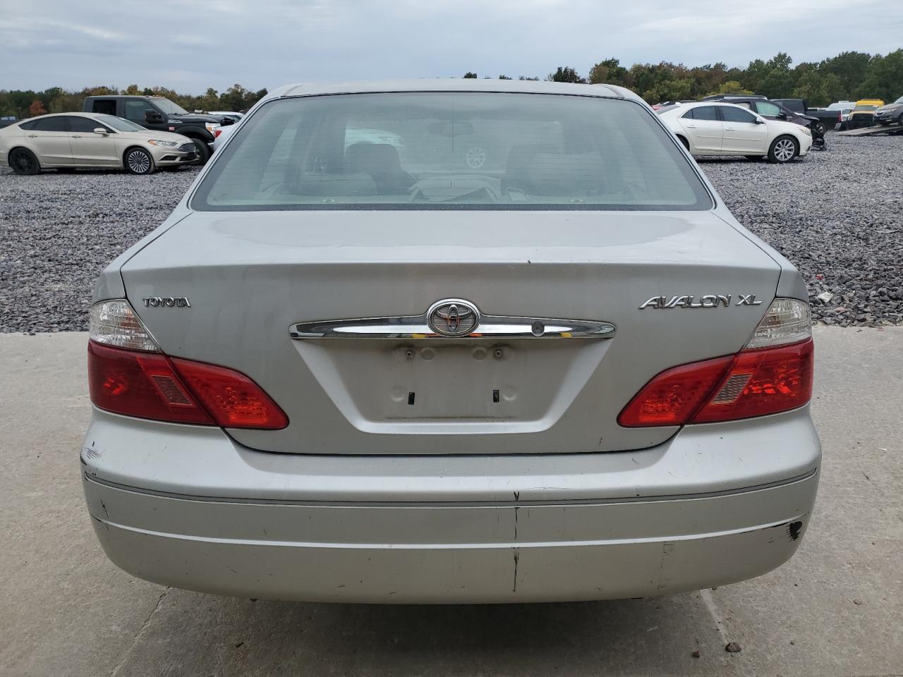 Lot #3273953811 2004 TOYOTA AVALON XL