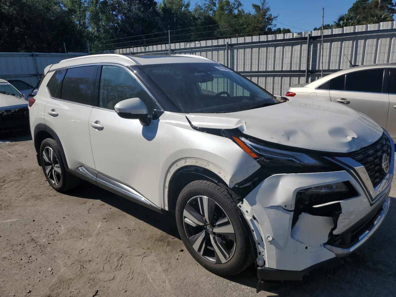 NISSAN ROGUE PLATINUM