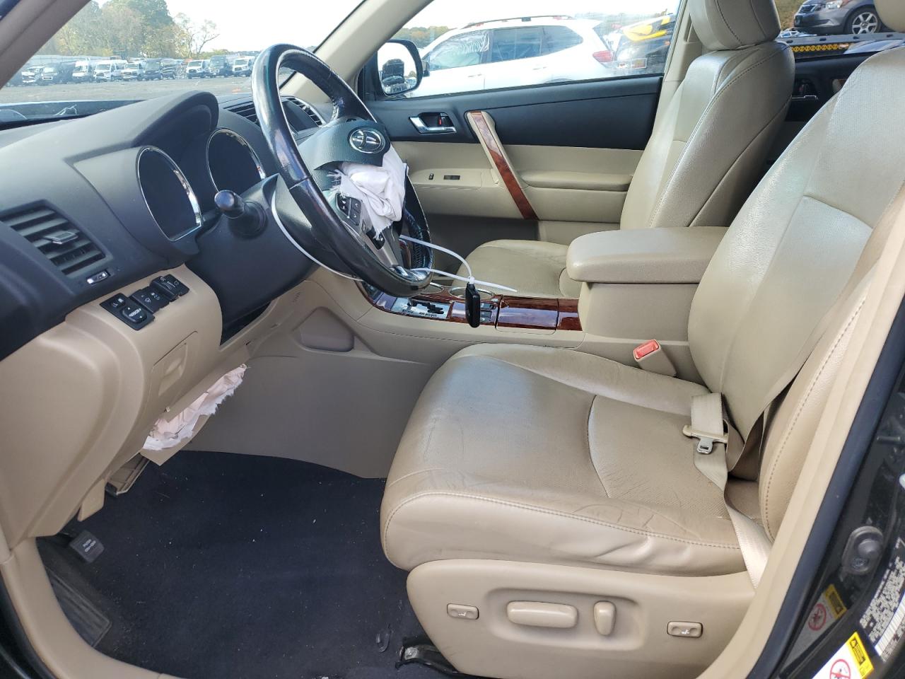 TOYOTA HIGHLANDER LIMITED