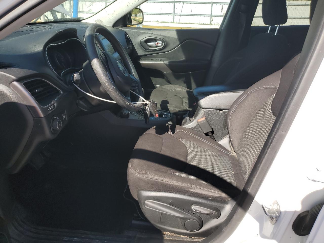 JEEP GRAND CHEROKEE LATITUDE