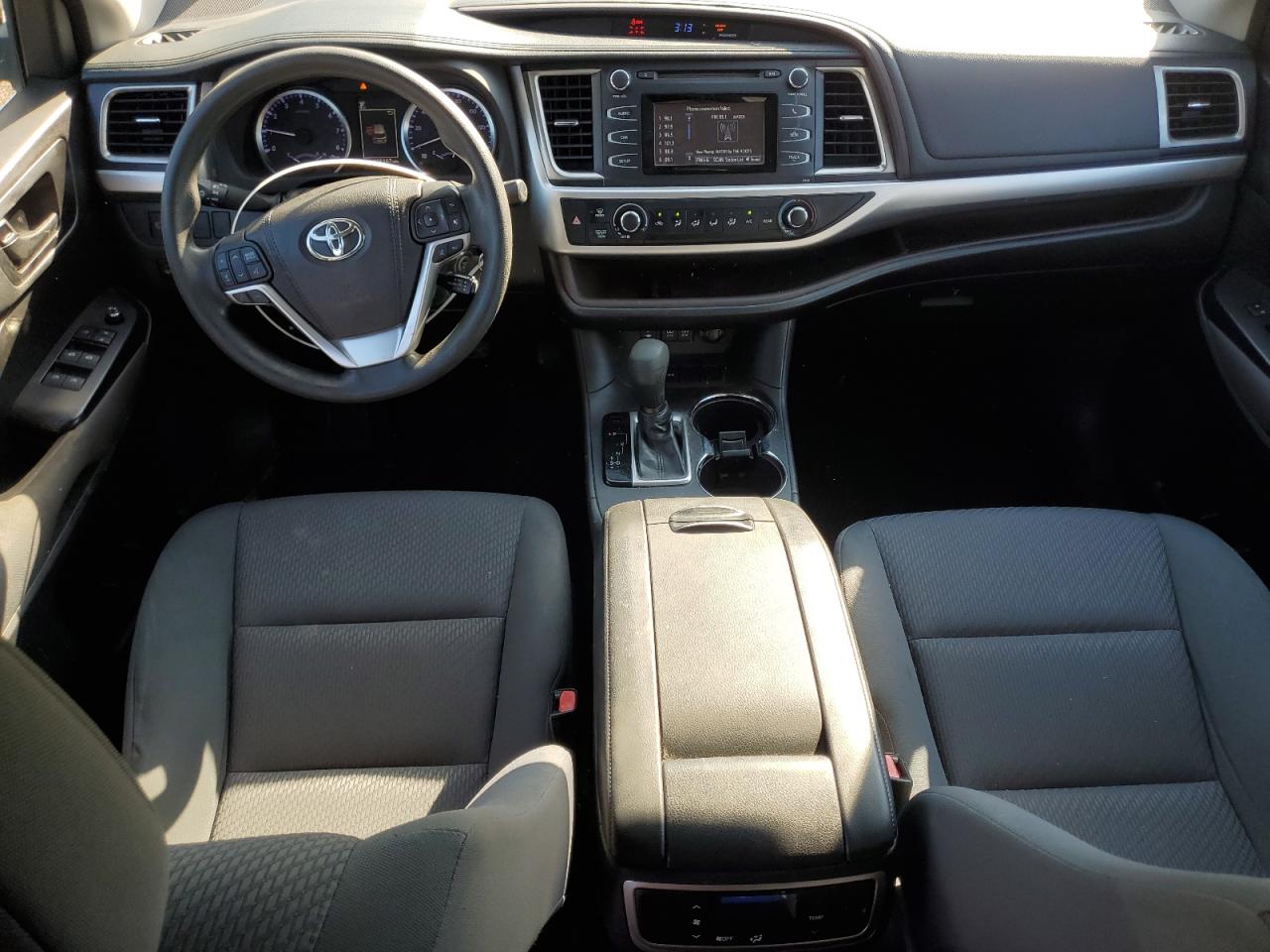 TOYOTA HIGHLANDER LE