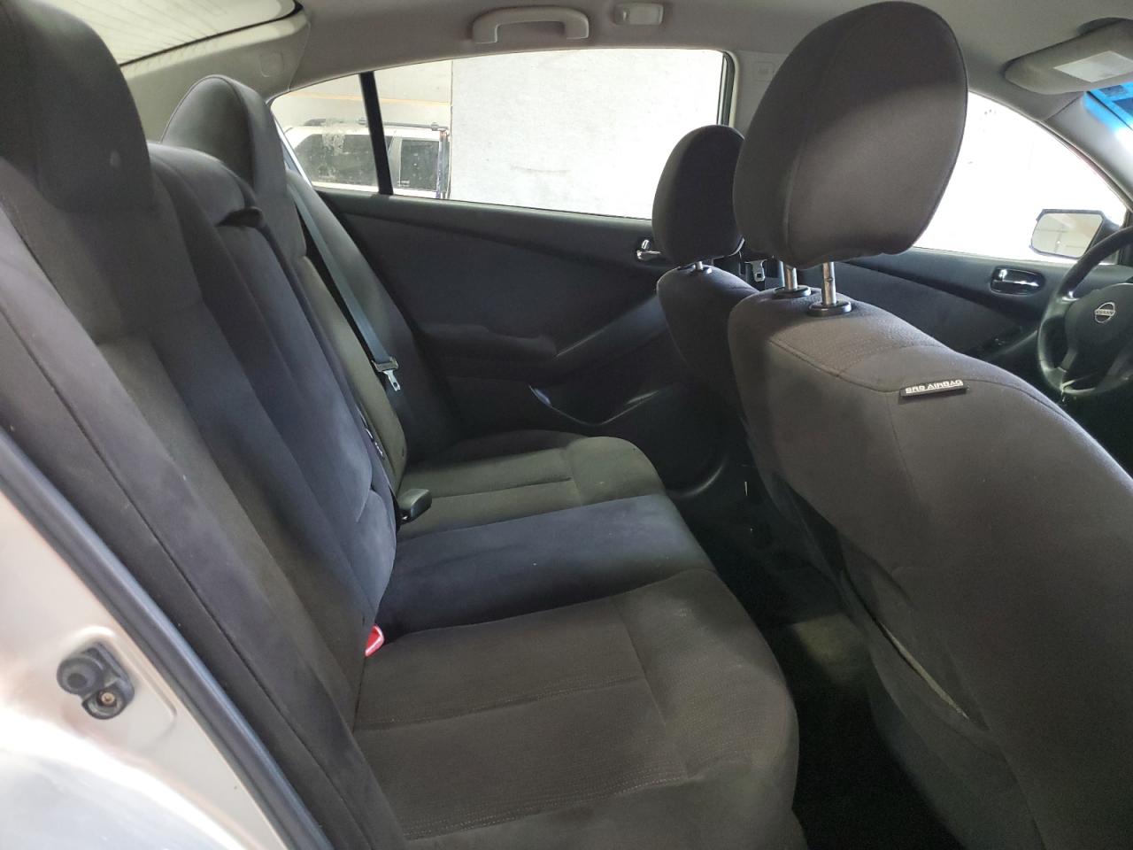 NISSAN ALTIMA BASE