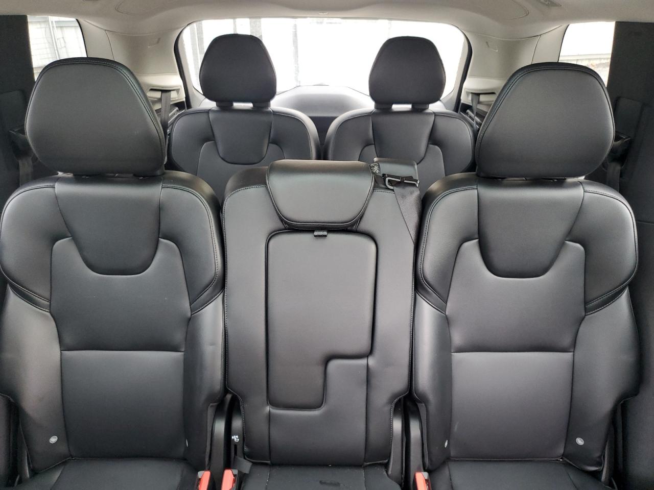 VOLVO XC90 T5 MOMENTUM