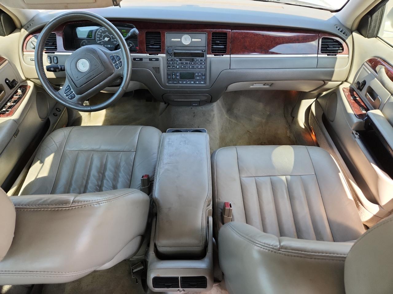 Lot #3280430144 2004 LINCOLN TOWN CAR E