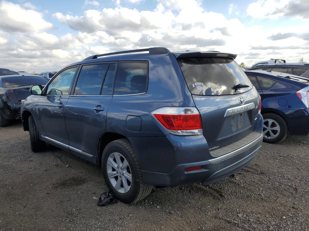 TOYOTA HIGHLANDER BASE