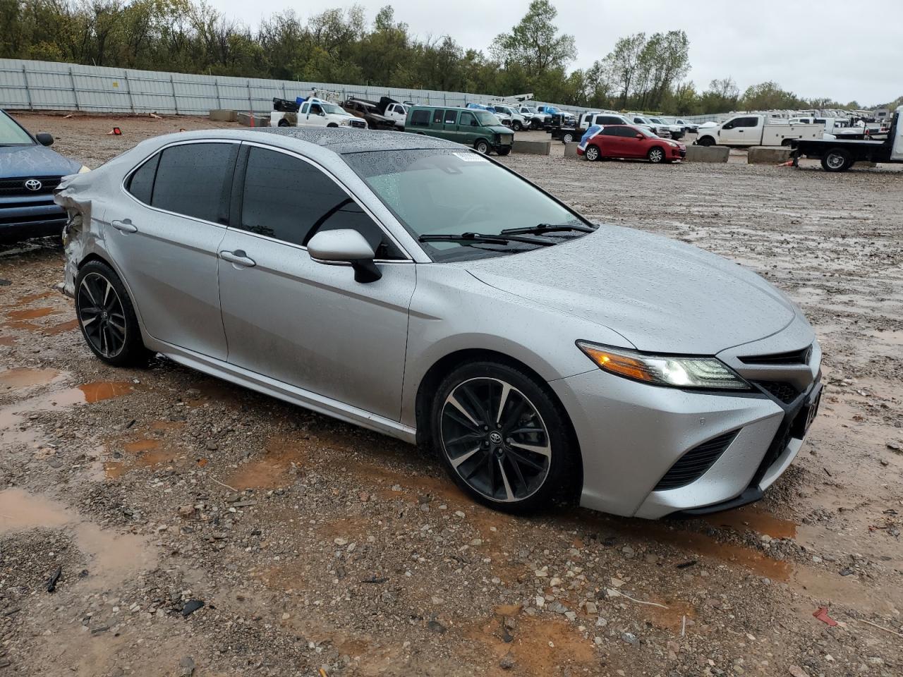 TOYOTA CAMRY XSE