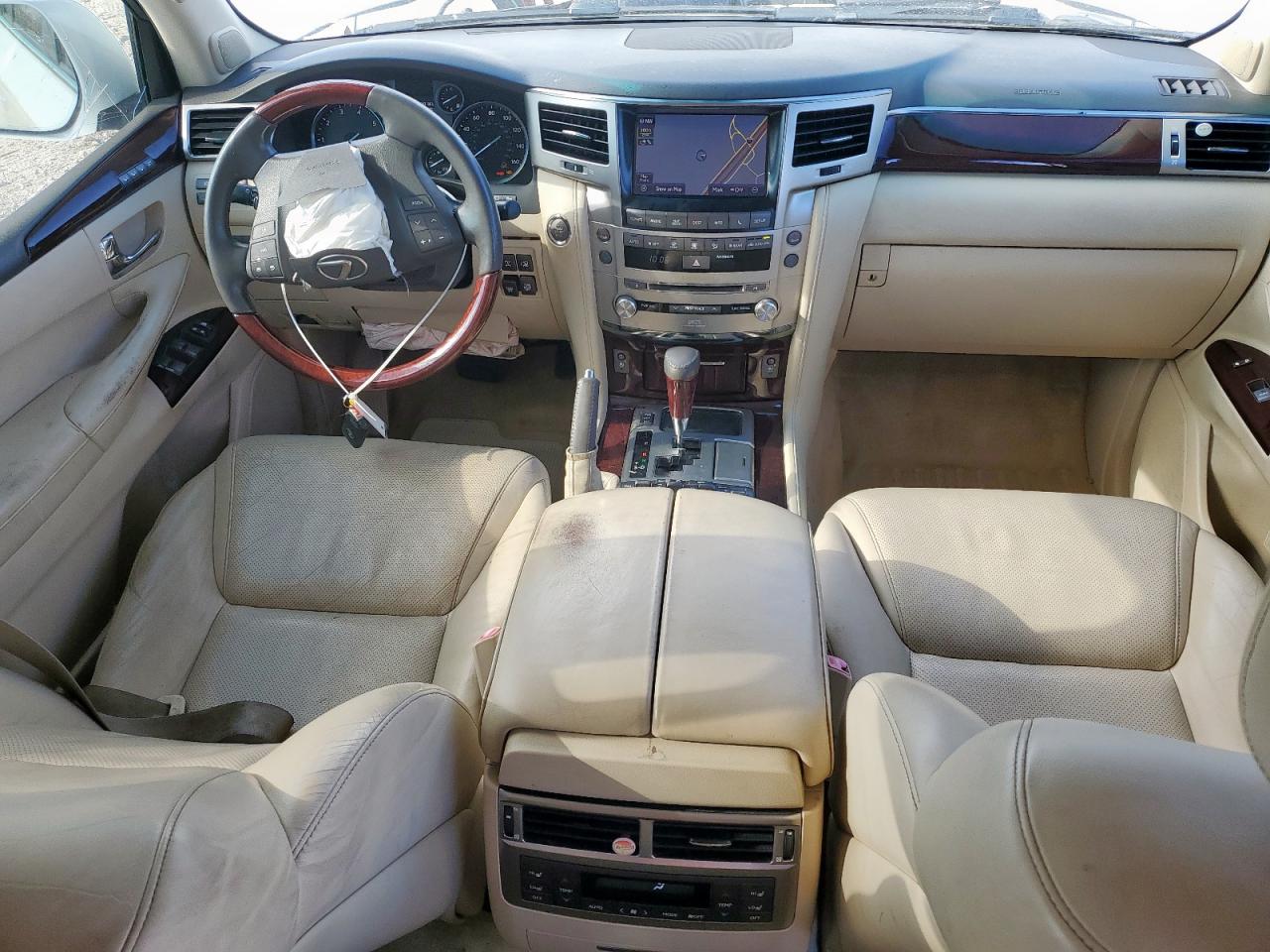 LEXUS LX 570