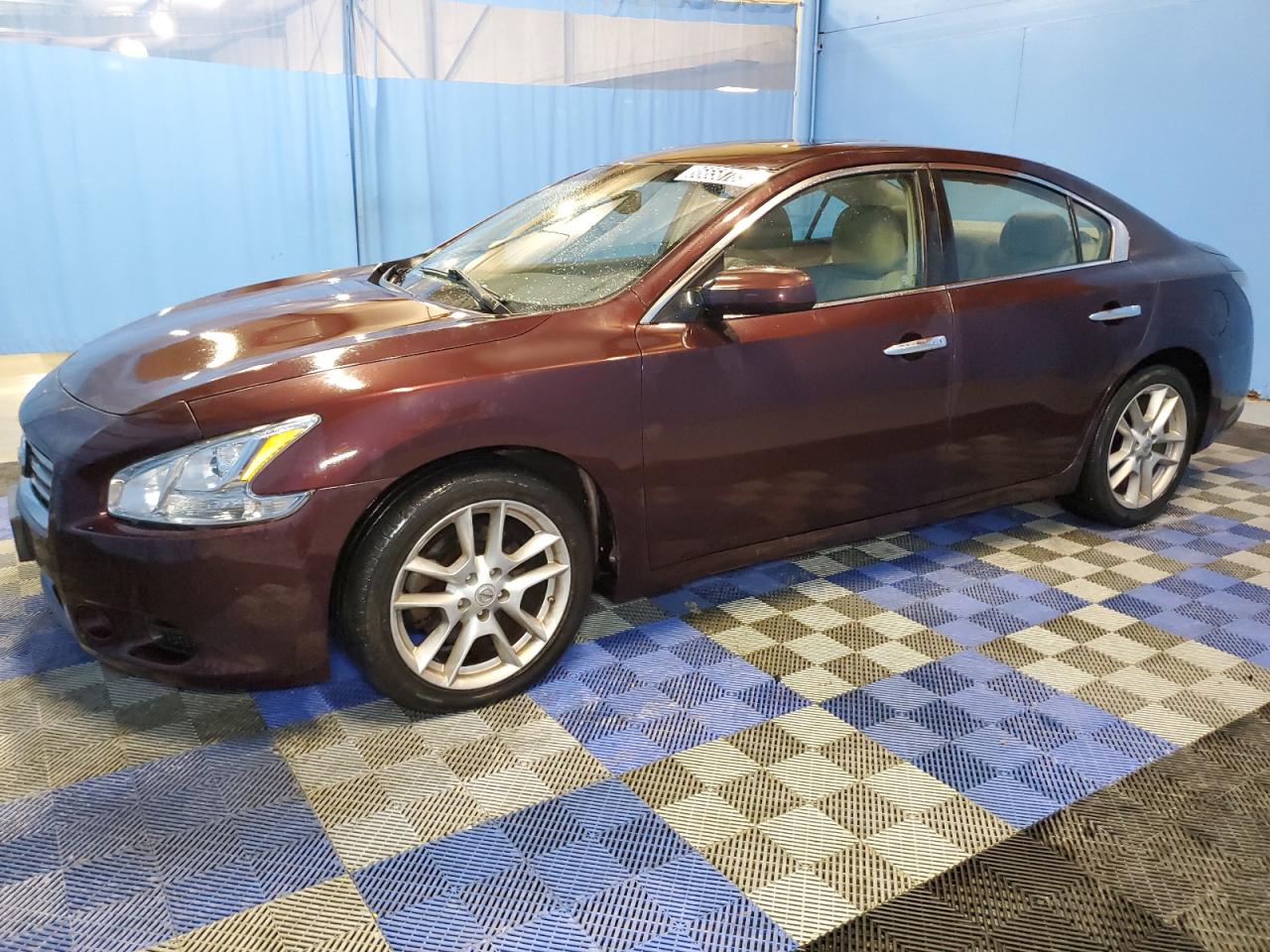 NISSAN MAXIMA S