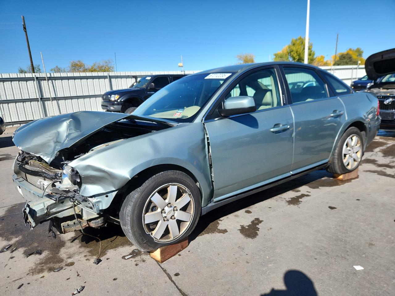 Lot #3281980115 2006 FORD FIVE HUNDR