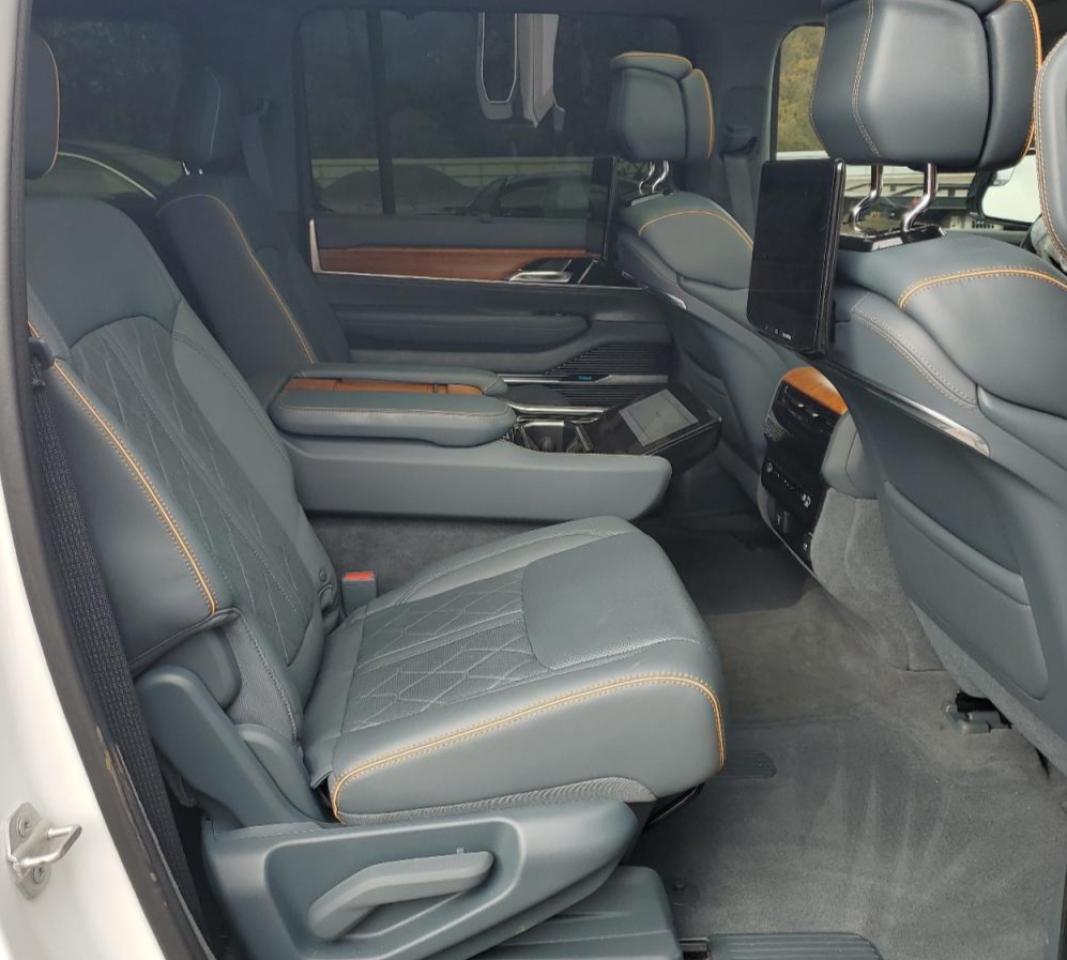 JEEP GRAND WAGONEER SERIES III