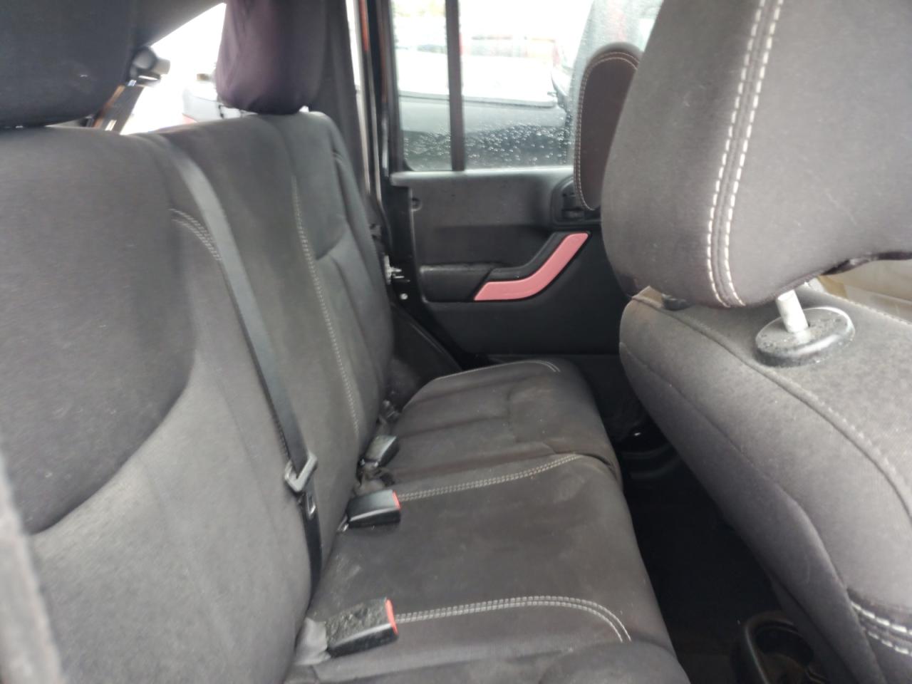 JEEP WRANGLER SAHARA