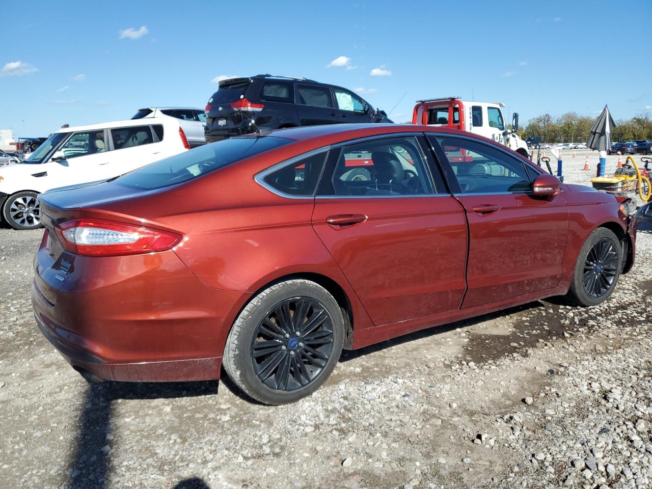 FORD FUSION SE